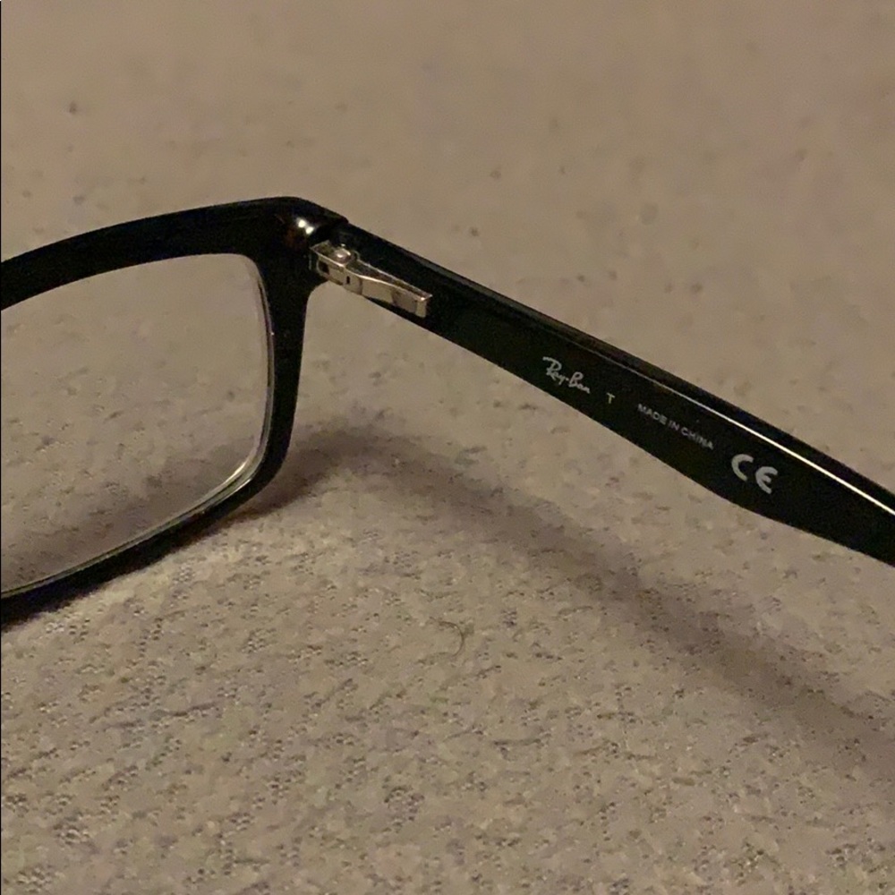 Ray-Ban glasses frames - Picture 3 of 5